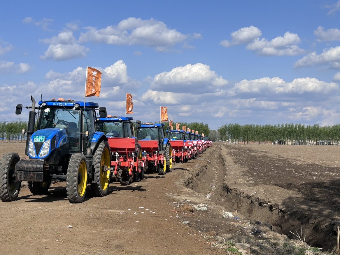 Como os tratores sem condutor estão transformando as operações agrícolas