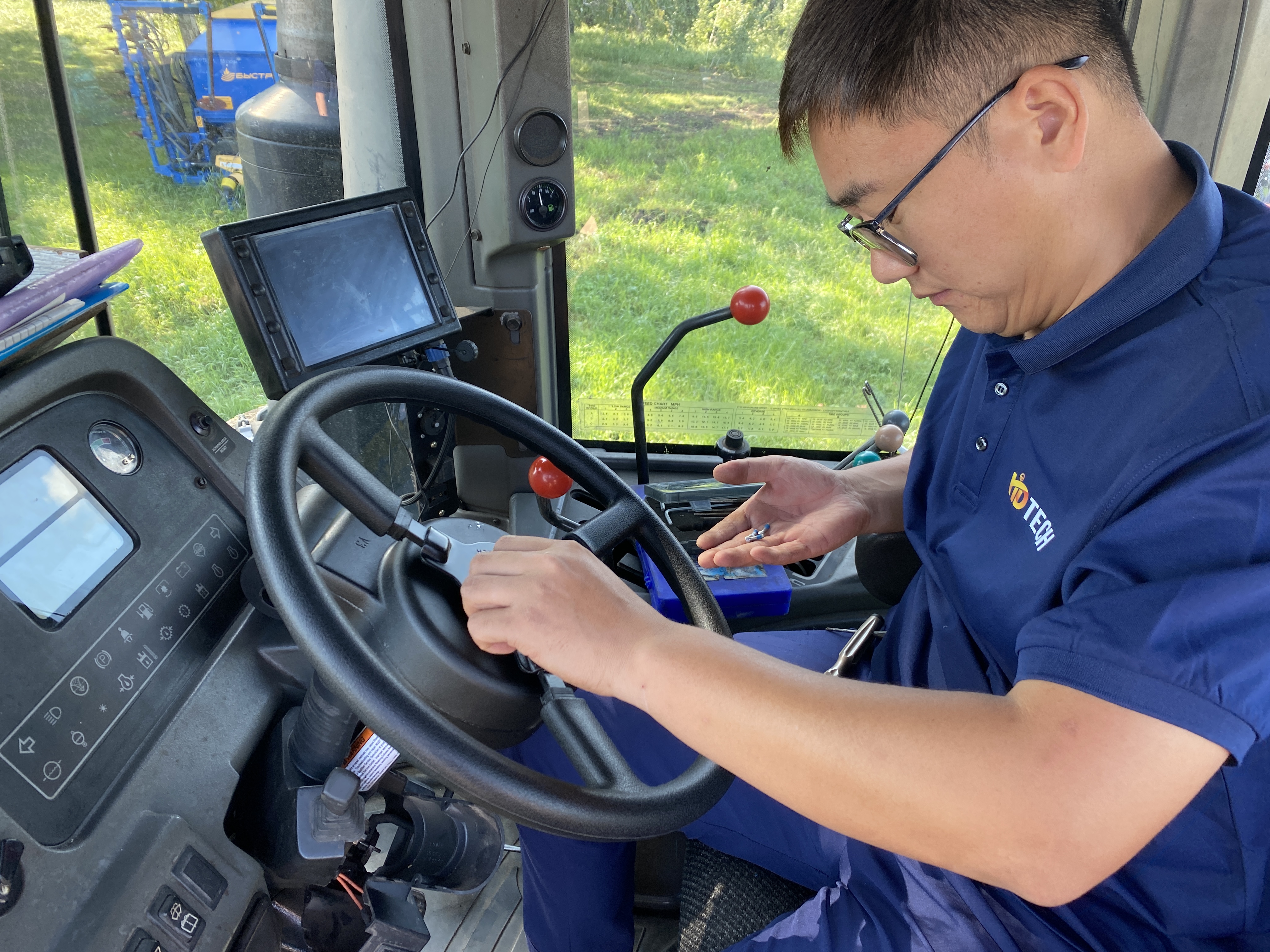 Sistema de navegação de piloto automático de trator para venda